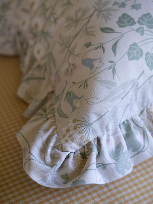 Flora Kuddfodral Volang 50x50