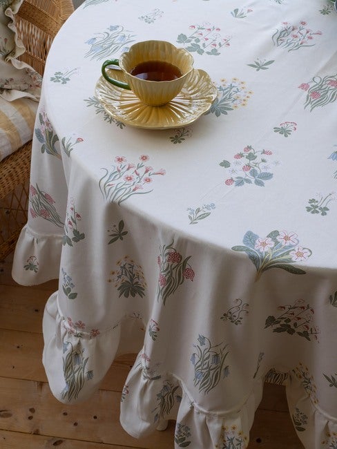 Ängsflora Rund Duk Volang